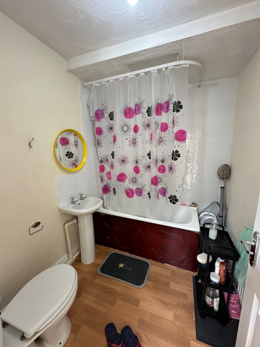 Images for Longford Place, Manchester, M14