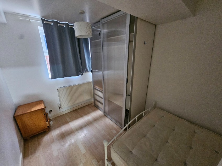 Images for A 24, Curzon Avenue, Manchester, M14